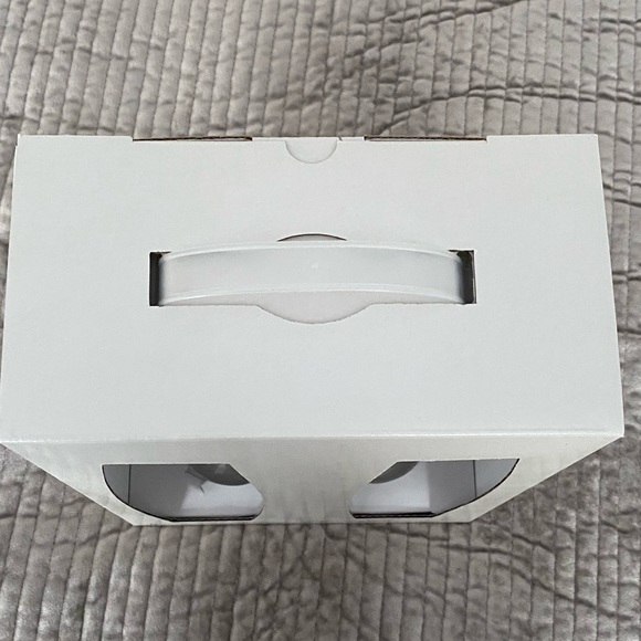 Cypress Home Wedding Day Décor Mr. and Mrs. Champagne Flutes - BRAND NEW!!! - Picture 9 of 13